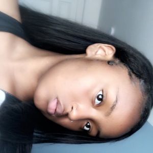 Meet your Posher, Denesha